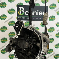 100925266-b99f6064-b1bc-42f6-baa3-6b25fd8a795e-Piece-Boite-de-vitesses-9803846280-PEUGEOT-208-1-PHASE-1-0ed111f8b1de317d8572fb41a7f503d157b5f7e28b12e529bceb4eb5bbb60242_m.jpg