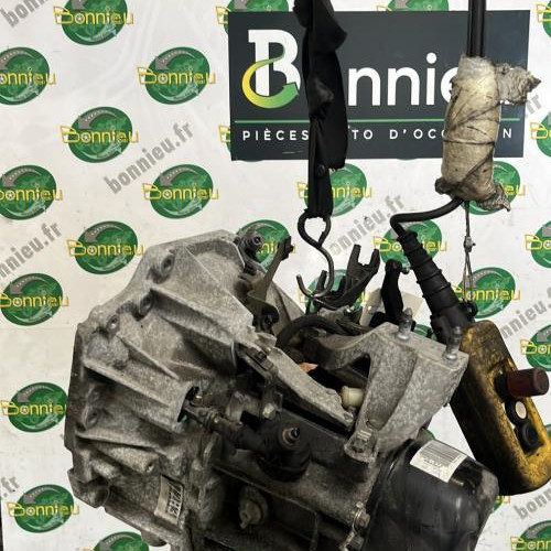 100978609-611aa3c8-6d59-4bb6-a605-62fd6e35c49c-Piece-Boite-de-vitesses-320101572R-DACIA-SANDERO-2-PHASE-2-54e4655b7f9411a382d3328e15ee28b280dbb51739257c2ff7feb069dd1b7611_m.jpg