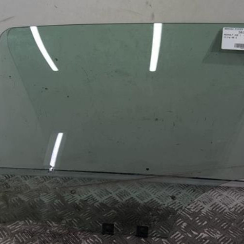 101023986-68353780-86ee-42c0-a5dc-08cca4129ded-Piece-101023986-Vitre-arriere-gauche-823016589R-RENAULT-ZOE-1-ZE-ELECTRIQUE-a48c29cb0028edcd70f3da5c281b5e88d3e11be80010af3cf8ac902aeb1a58cf_m.jpg