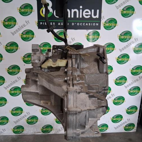 101030719-e3769f63-7d36-460c-87e9-a5adb533ac05-Piece-Boite-de-vitesses-320104219R-RENAULT-MEGANE-3-PHASE-2-BREAK-41a466cd6d2568f73c474ffa60ec9c37af9a8b437175c7aef1676bd5b59f509d_m.jpg