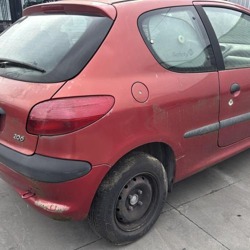 Vehicule-PEUGEOT-206%2520PHASE%25201-1999-9116a254603b19f3d69ecccc73a09f936788b522d97cd3e1b0da026a17984255_m.jpg