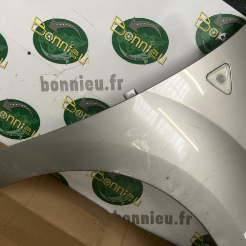 101127746-a5f343bb-046a-4fc5-b42a-1fdc313c5a79-Piece-Aile-avant-droit-631009162R-RENAULT-KANGOO-2-PHASE-1-a4bfde393c44114d068e7c634feb72c8164707125be12143d9451c4e9aa8dff0_m.jpg