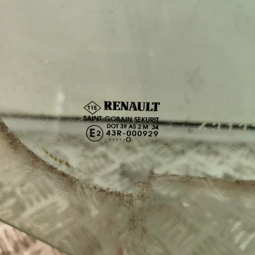 101127798-6354c193-ef41-4e50-b116-99a2b9dda098-Piece-Vitre-avant-droit-8200439462-RENAULT-KANGOO-2-PHASE-1-0dba1329c599cccac0d10e86c98d4c49b4b622b8c6f0f8cd3d50d620f7a8b6e1_m.jpg