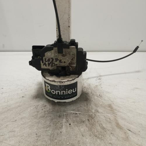 101129285-cd18d1bb-2968-496b-87a8-22d46764e383-Piece-Fermeture-centralisee-avant-droit-8200497604-RENAULT-KANGOO-2-PHASE-1-0163d05a2c74405836838ada9e9adae21c1b637e89d8c46500e800762ba0bd80_m.jpg