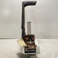101129302-46044d65-1632-4bb9-93c4-66241218784e-Piece-Levier-frein-a-main-360102870R-RENAULT-KANGOO-2-PHASE-1-9e8e1f586f50283754539597c447b210307b7da743ecd344d2b7f6770caba0a1_m.jpg