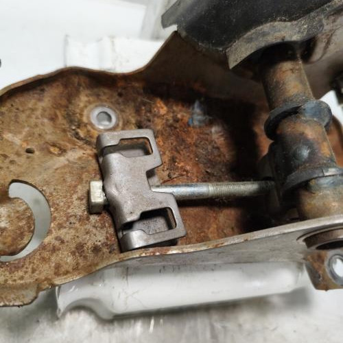 101129302-9ffdf70f-a2ac-4c06-bce3-39e8743dc6c1-Piece-Levier-frein-a-main-360102870R-RENAULT-KANGOO-2-PHASE-1-8323e6e7ad87042cb396a992d7172ccdeac16dd5a51f8f38a234396fd14e2778_m.jpg