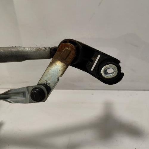 101129308-2c7b6b2e-0cb0-4347-a34e-d54deda2c829-Piece-Moteur-essuie-glace-avant-7701066449-RENAULT-KANGOO-2-PHASE-1-9a2be51e333873a367b68f2c3089c42b531133b8fd8b8fc5c7ec286bef17b44b_m.jpg