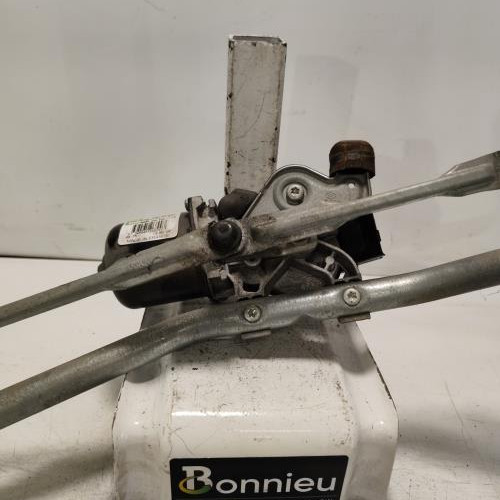 101129308-a02f56f8-e427-49c0-acd5-a7371ad443a6-Piece-Moteur-essuie-glace-avant-7701066449-RENAULT-KANGOO-2-PHASE-1-08caa1980fa713803d8158a26249f78502a128a72b85dda1f545393f1d0cdb0a_m.jpg