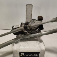 101129308-a02f56f8-e427-49c0-acd5-a7371ad443a6-Piece-Moteur-essuie-glace-avant-7701066449-RENAULT-KANGOO-2-PHASE-1-08caa1980fa713803d8158a26249f78502a128a72b85dda1f545393f1d0cdb0a_m.jpg
