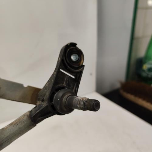 101129308-74a0df44-1999-40f0-a1c6-f04c7705a94a-Piece-Moteur-essuie-glace-avant-7701066449-RENAULT-KANGOO-2-PHASE-1-492bcd4411388b99faaaca50de3cdedef9cb25d0aaacfa74eb8751fc457ac84b_m.jpg