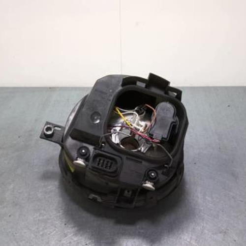 1011456-46635e80-b450-41ed-9b63-2639ab14117b-Piece-1011456-Optique-avant-principal-gauche-VOLKSWAGEN-LUPO-14i-16V-31fc7f351ff8ed48130a917019ae600bc4c9af21123e417e9390ef7a45fb52b0_m.jpg