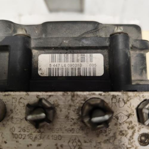 101178070-403fb2dd-87a8-4628-b533-46c8606dd2b7-Piece-Bloc-ABS-freins-anti-blocage-8201240013-RENAULT-KANGOO-2-PHASE-1-8701f86b360ccbedb443fec24a8042e9fba96fd68a327087dcc2f83a28d8888a_m.jpg