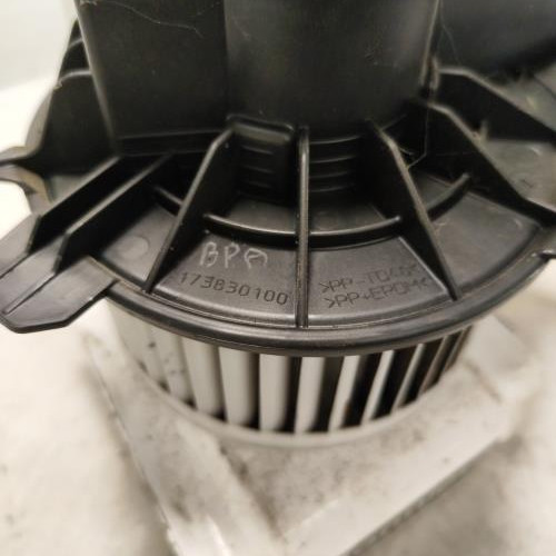 101178097-8b122930-a1ef-402f-bb7b-402e5df073ae-Piece-Ventilateur-chauffage-7701068992-RENAULT-KANGOO-2-PHASE-1-c4dce2aa2baaaf883e8eccb6635ffb064433a90f3f69b4489353f0f30868565b_m.jpg