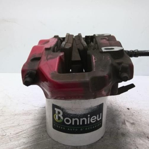 101189024-25bab4c7-beb8-48d2-9d79-dd6d49bf7bfa-Piece-101189024-Etrier-avant-droit-77366435-ALFA-ROMEO-GIULIETTA-2-PHASE-1-17-TBI-16V-TURBO-2e7489af22dec6719259e169037fafe23a4446f60b1ab232a65e55ac98999fba_m.jpg