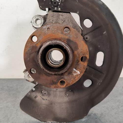 101190044-b1717598-4871-4eb4-943e-b9dc6df1e55e-Piece-Moyeu-avant-droit-4E0407613C-AUDI-A8-2-PHASE-1-bcc0a96dde0cdfd2d390cd766fdb45616244c2ee41122e47c8a0a8c199836ae8_m.jpg