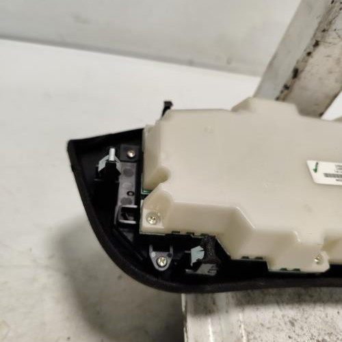 101321011-aa326b78-fae4-4bb9-9c60-7da10178ab02-Piece-Commande-chauffage-NISSAN-JUKE-1-PHASE-2-b27fe6de1c212f2e96f917de06a3af8ed8114c1237a16eb39a2cfa292379f13e_m.jpg