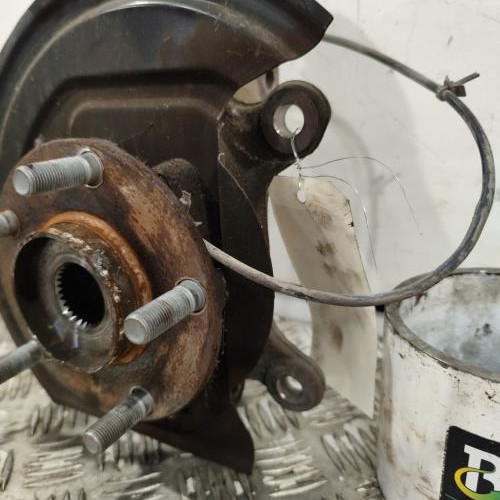 101321265-24e21f57-3dc6-4dc6-813e-13a96d7dfd2d-Piece-Moyeu-avant-droit-40202-5SK0A-NISSAN-JUKE-1-PHASE-2-457384de239cf093751d3d6c6676261522b0da850aa532ef4e9cb607470d4022_m.jpg