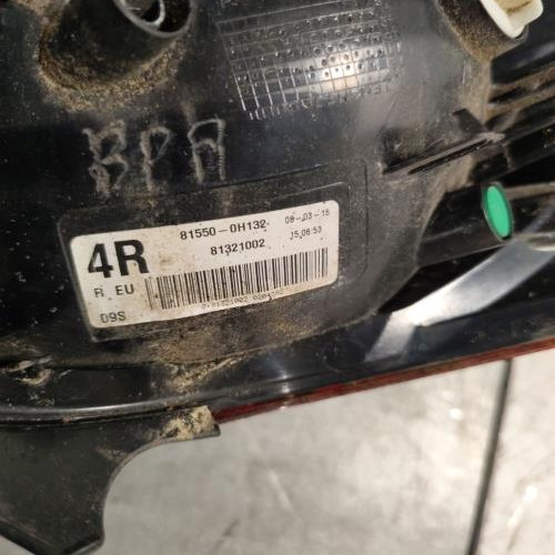 101387290-33e0cd9c-f53c-4a92-b894-7411ee522f7c-Piece-Feu-arriere-principal-droit-feux-B001031180-PEUGEOT-108-0a8502aa12412a888e3709a720953b4e8eb022312f4e2c4bb4b76eba6875a11a_m.jpg