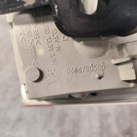 101519345-c2a2a159-6c17-40a1-b7a9-da556cff9eb3-Piece-Feu-arriere-secondaire-gauche-feux-6350LZ-PEUGEOT-508-1-SW-PHASE-2-BREAK-1d75a4ec37861bfa6a3552ff52c59d40b309e51a7b79ef427ae69ddd2aa0c0c0_m.jpg