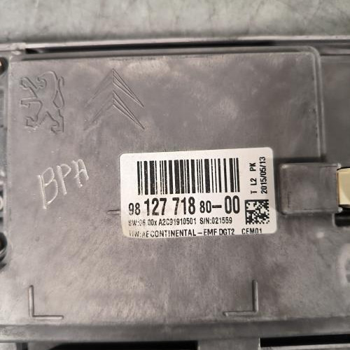 101520855-188a64de-eb8e-4685-b6e8-1d02baeb9a43-Piece-Ecran-GPS-9812771880-PEUGEOT-508-1-SW-PHASE-2-BREAK-a374c762bbd612453fc920aa857888f7442eb931110701c71c44c4e7bbeb8b6a_m.jpg
