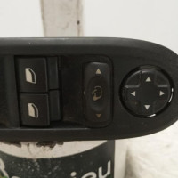 101520862-bbbd01e4-b10e-4482-b095-1017877703fd-Piece-Interrupteur-de-leve-vitre-avant-gauche-98026388ZD-PEUGEOT-508-1-SW-PHASE-2-BREAK-ee2d483cf051e338a5429eba1a564313a9b436547098ed75bea7a6d8ac3ac8eb_m.jpg