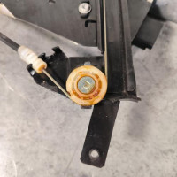 101520864-b30f7284-5fd3-4406-b4d7-427a8322aa97-Piece-Leve-vitre-electrique-arriere-gauche-9806087180-PEUGEOT-508-1-SW-PHASE-2-BREAK-008a69c408ff88dd735abd3ab8207673aa0bb8a72c4d6949474bf24d0bed09d5_m.jpg