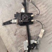 101520865-ebe1100a-7351-4af7-aca7-31ed6bb54ec3-Piece-Leve-vitre-electrique-avant-droit-9806086880-PEUGEOT-508-1-SW-PHASE-2-BREAK-fb0b5672d153da3923716eae9aea0dc3a5e61cbfbef4f4ddda7843a09ac8dbf5_m.jpg