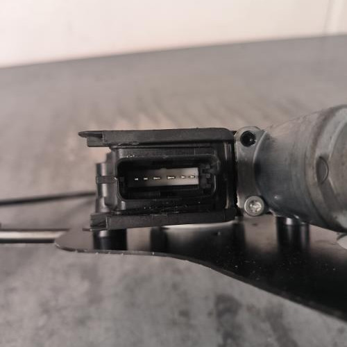101520865-68147ab0-0b5b-4544-9062-88651cef927a-Piece-Leve-vitre-electrique-avant-droit-9688808180-PEUGEOT-508-1-SW-PHASE-2-BREAK-7e961c42a26b9074695f1ec12d5ef008e068f12f267bdf8f708a09f332dcd38c_m.jpg