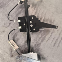 101520865-c5a2457f-81d7-4e7e-903c-f46eb7430695-Piece-Leve-vitre-electrique-avant-droit-9806086880-PEUGEOT-508-1-SW-PHASE-2-BREAK-44fa266c3ce13b7b7977064db6027a201e406d14c40e0f7750cd0b533f62a81f_m.jpg
