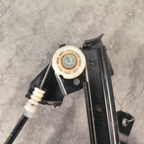 101520865-6dd9522f-f9ad-456a-9ec7-7bd40131d016-Piece-Leve-vitre-electrique-avant-droit-9806086880-PEUGEOT-508-1-SW-PHASE-2-BREAK-55f2d294b22676c4cad1d596a205030155d2c7ff11387302bfaab1c05f5d196d_m.jpg