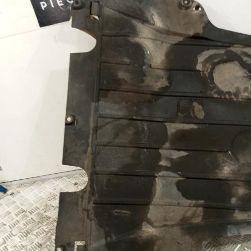 101527533-b1bd438f-a5f9-421a-8544-891a5e39c969-Piece-Cache-sous-moteur-758902935R-RENAULT-CLIO-3-PHASE-2-74443334397ddc83d07150077859490137e57c044c5baf3788fd09c490533cde_m.jpg