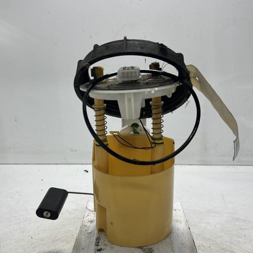 101528040-6abf7e28-1a3e-467a-b399-4c08facf9f66-Piece-Pompe-immergee-8200906204-RENAULT-CLIO-3-PHASE-2-d0d7d5b3321c0ddec2c0459415014dc519728ac49a4674f460a900aaa0d21437_m.jpg