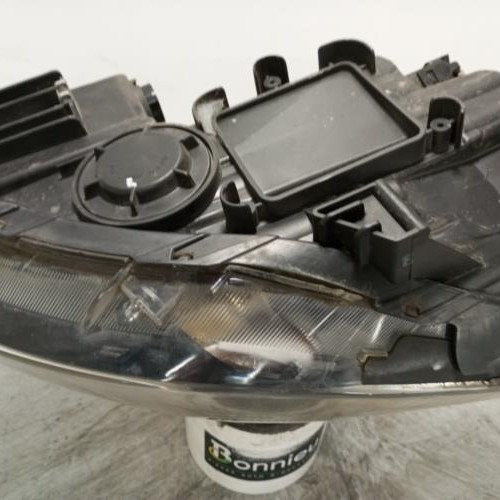 101574806-b8a31af6-5a99-4e22-ab50-a7a86c30a21c-Piece-Optique-avant-principal-droit-feuxphare-921022S620-HYUNDAI-IX-35-PHASE-2-c1cfb103d27fbc35fea0cdc01cb4aa3f6ebafb1cb0e212b449996d0a9dbd1d15_m.jpg