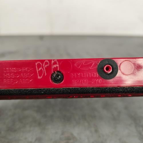 101576961-28832f78-fd1b-4c50-91f1-148ee7472305-Piece-Feu-arriere-stop-central-927002Y000-HYUNDAI-IX-35-PHASE-2-158b44c3834b8ce60007bb17820577af970f188bf6fef6e47ab6450448c16c17_m.jpg