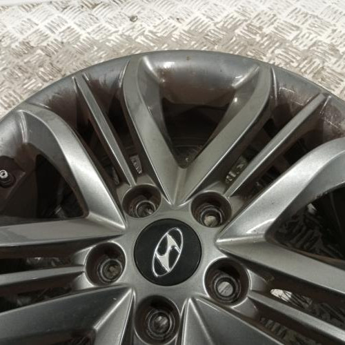 101578723-d177a2ef-418d-4755-9bcf-5bb6a2cd6541-Piece-Jante-529102Y600-HYUNDAI-IX-35-PHASE-2-0e373036e3d0f2a03cd7e8f3029d98a6a81c1aee2787b28f26bc25576937a245_m.jpg