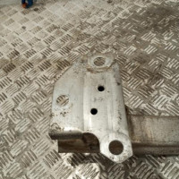 101806075-df8a032c-beeb-4abf-8a0d-013111b9fe1a-Piece-Renfort-pare-choc-avant-traverse-8200834849-RENAULT-CLIO-3-PHASE-2-52c3496c9905af8278b62ec12f4c44b82f864e1738dd95a08689761b6852897f_m.jpg