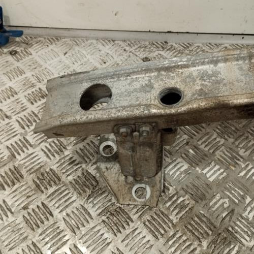 101806231-f735d9e2-9ff8-4ce8-a9e4-d7473265b384-Piece-Renfort-pare-choc-avant-traverse-8200834849-RENAULT-CLIO-3-PHASE-1-8256a79dd5289fc4870926621af38e84cb0e7d82eca6b0464174bdfb60229f86_m.jpg