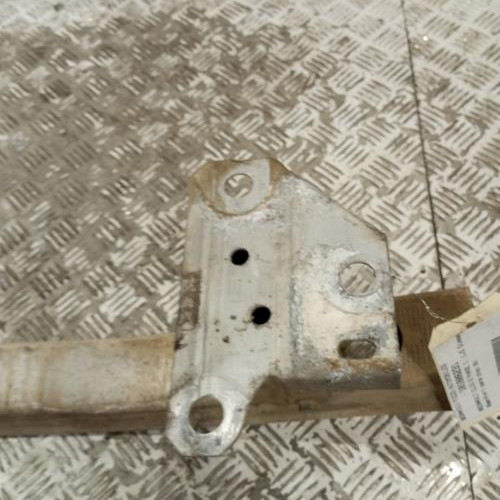 101806231-2f0ef93a-3c83-499b-a406-306d22167ba7-Piece-Renfort-pare-choc-avant-traverse-8200834849-RENAULT-CLIO-3-PHASE-1-1966d697146043ea0b2a0d35f84d43eb1723879917b76c8c3d3d3bc138100eda_m.jpg