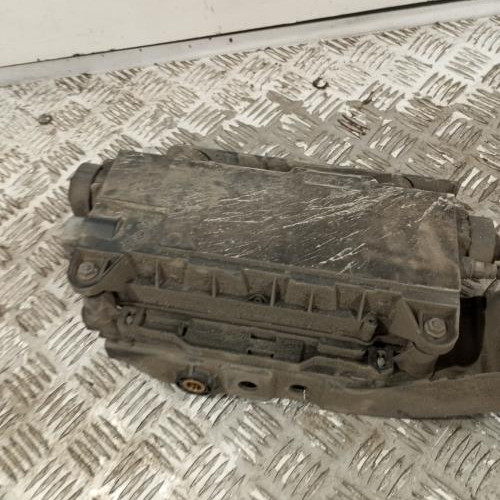 101807750-ec74be9c-649e-4874-b6a3-23dfc9a83fa9-Piece-Bloc-electrique-de-frein-a-main-RENAULT-SCENIC-2-PHASE-2-92761da0e7c15a584dc3d533c0ecfe6e322cd7fa109a5e3cd4497cd3e7c287a0_m.jpg