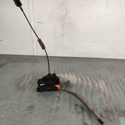 Fermeture centralisee avant gauche