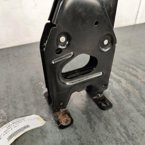 101959575-2a55c882-c413-42e8-8e54-73cf6db80974-Piece-Levier-frein-a-main-360102249R-RENAULT-MASTER-3-PHASE-3-89ba8627cb54b48eceaf2b6fb8e87d4eaaca0d12978d00643a32edaea3a306b3_m.jpg