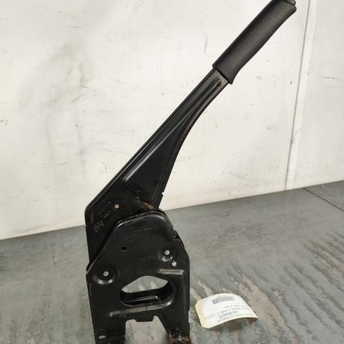 101959575-80649ddb-b2b8-4e30-894c-5f9020e2339d-Piece-Levier-frein-a-main-360102249R-RENAULT-MASTER-3-PHASE-3-667b8e3935ee4fb42798b039203af0568e2ebd973a56baf2e50954be96041677_m.jpg