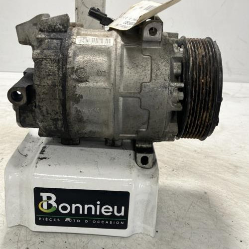 101959683-843a0403-dde5-4217-9643-df93e6717d2b-Piece-Compresseur-clim-8200848916-RENAULT-MASTER-3-PHASE-3-1c10e6b06949d5d562555410a9f422ebc9384562efdcb140eef68079b7e52612_m.jpg