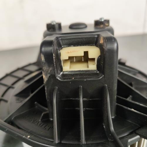 101959700-b03fc07a-a2ae-4dee-ae1a-5bd6eb2e3feb-Piece-Ventilateur-chauffage-7701068976-RENAULT-MASTER-3-PHASE-3-fdbe9d3ffa4677985bf39c0fb064364e8b614046f81b475860182cd802cd9e0e_m.jpg