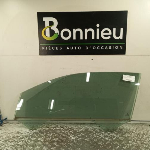 Vitre avant gauche