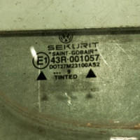 101962043-8737cf4f-26f0-42e3-ac12-1b71e18454b1-Piece-Custode-arriere-droit-porte-1J6845216D-VOLKSWAGEN-GOLF-4-14bf51c6496feb4df211730ab68f4b05789e11f91c1aa29894c3d6464afdd311_m.jpg