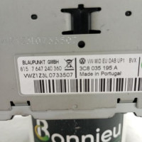 101969477-149343c6-3bdb-455d-ba58-54c4566f88d6-Piece-Autoradio-dorigine-3C8057195BX-VOLKSWAGEN-POLO-5-PHASE-1-2fb06775a9d11f0442195cdeda903158d70fabe65714f985d92ad8d2867e8f95_m.jpg