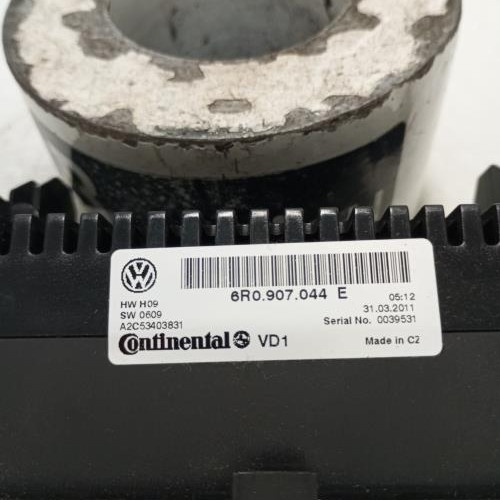 101969484-b976a1d0-4740-4677-8a76-dad740fcecf5-Piece-Commande-chauffage-6R0907044EWZU-VOLKSWAGEN-POLO-5-PHASE-1-e111d086db6690a6dd8d66300464844e2bc3f40e89f49693a129db900ebfd110_m.jpg