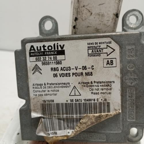 101976991-da7e9026-c696-49e2-8778-3e4f8d3d975b-Piece-Boitier-air-bag-00006556RA-CITROEN-XSARA-PICASSO-PHASE-2-b2e7695cb94a4274560d446ee2bbe22316b03d030c29a7cbf58966dc800bb407_m.jpg