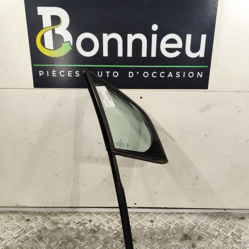 Custode avant droit (porte)